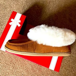 NWT Ladies Charter Club Indoor/Outdoor Slippers